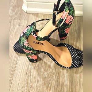 Strappy Floral and Polka Dot Sandle